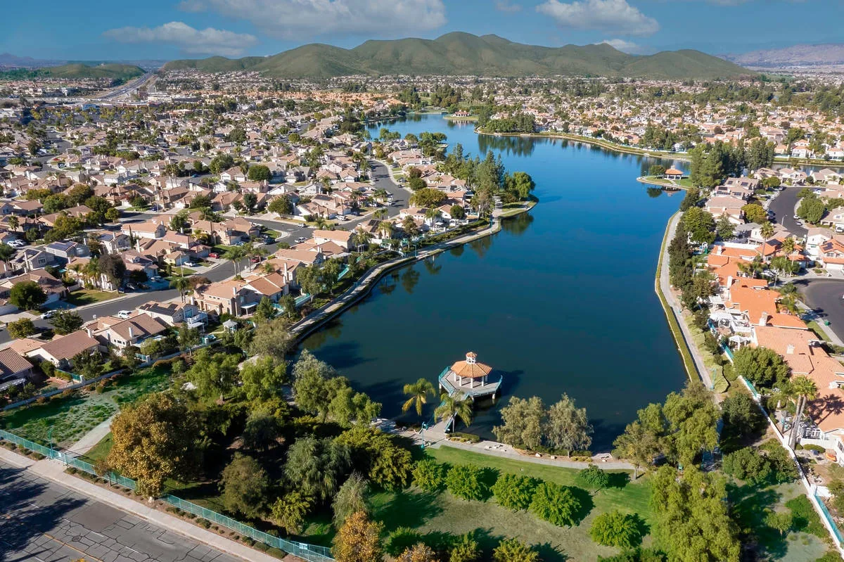 Commercial Roofing in Canyon Lake, CA